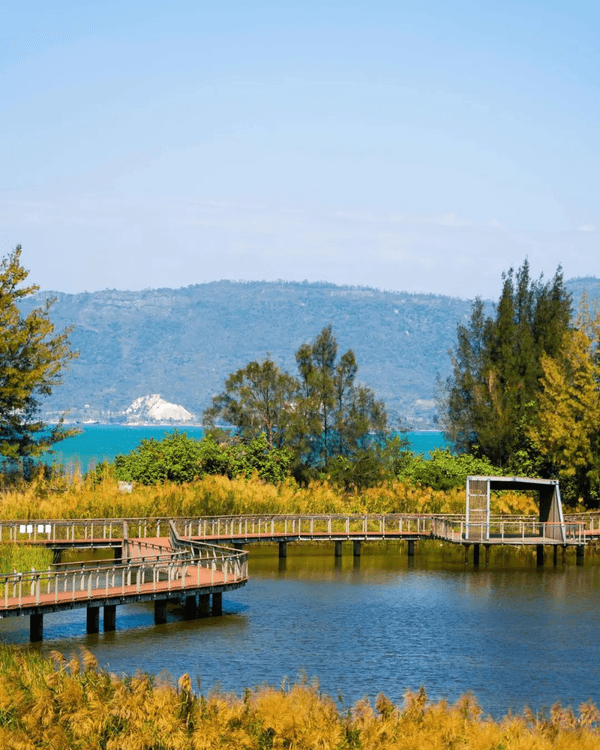 深圳必去玻璃水海灘秘境🌊人少景靚似足大理🏞️順道打卡百年古村🚶🏻‍♀️