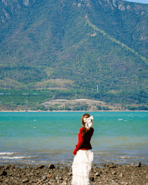 深圳必去玻璃水海灘秘境🌊人少景靚似足大理🏞️順道打卡百年古村🚶🏻‍♀️