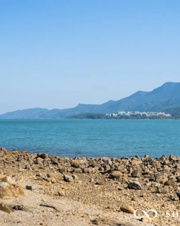 深圳必去玻璃水海灘秘境🌊人少景靚似足大理🏞️順道打卡百年古村🚶🏻‍♀️
