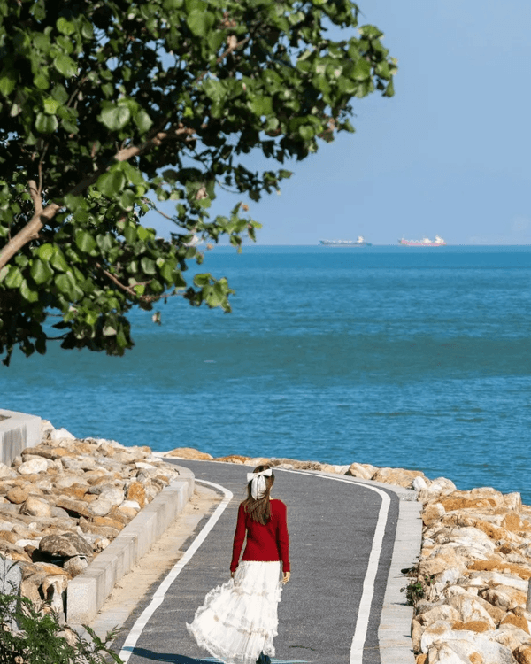深圳必去玻璃水海灘秘境🌊人少景靚似足大理🏞️順道打卡百年古村🚶🏻‍♀️