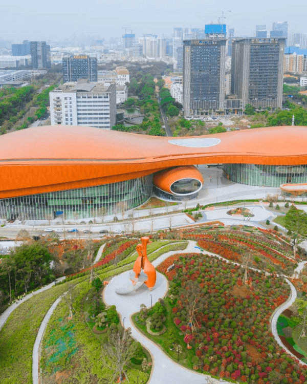 深圳新地標龍崗國際藝術中心開幕❗紅絲絨歌劇廳一秒穿越歐洲🎷附近期演出詳情🎫