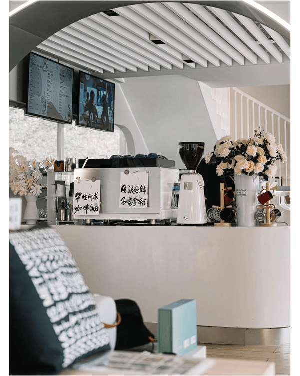 深圳龍崗湖邊獨棟純白Cafe🌿白色別墅➕️草地森林勁放鬆😌打卡慢活必去💚