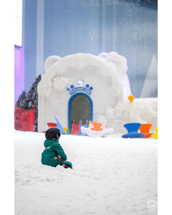 深圳前海冰雪世界玩足全日❄️室內滑雪場/33m超深潛水/美人魚表演🧜🏻‍♀️玩到攰仲可以河畔野餐🌿
