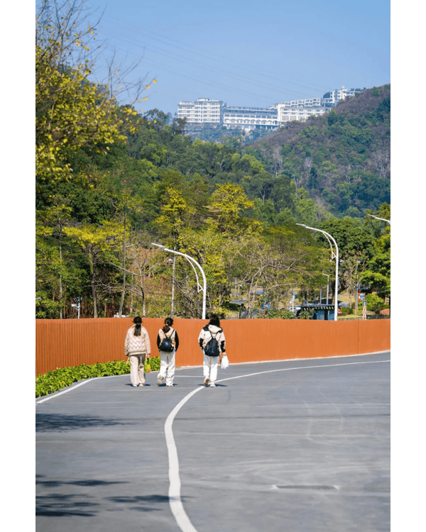 深圳9個必打卡慢活秘境🍃森林小火車、阿勒泰同款綠地勁Chill🚂3路線整理去玩超方便❗️