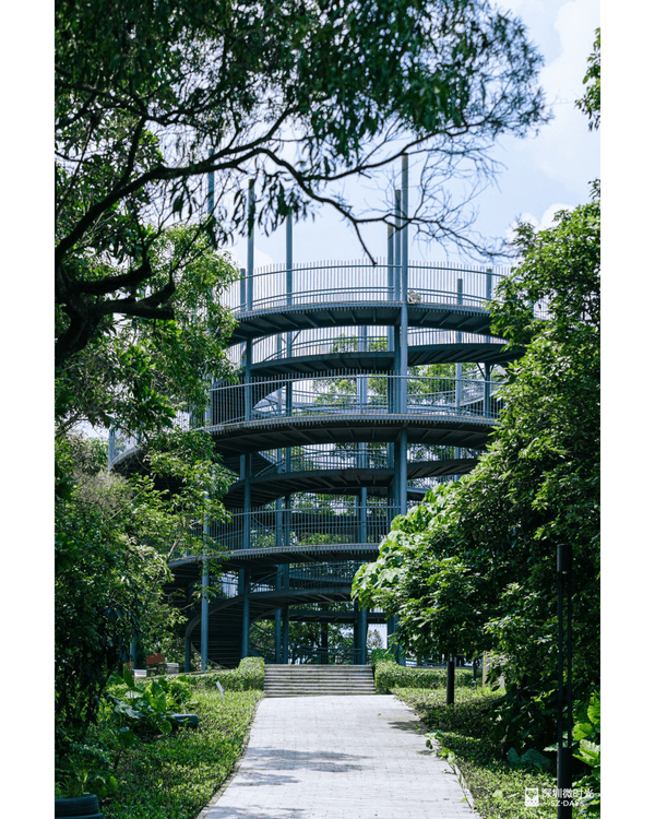 深圳龍崗驚現「紐約Vessel」？📸三聯郊野公園睇空中棧道日落+近距離追高鐵🚄