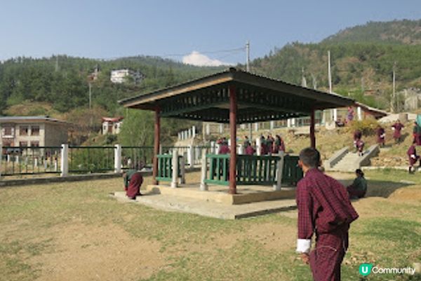 不丹之旅 VII – 帕羅策秋慶典之旅 – 參觀帕羅學校 Part 1 - 校園 & 早會 – 2017 Apr
