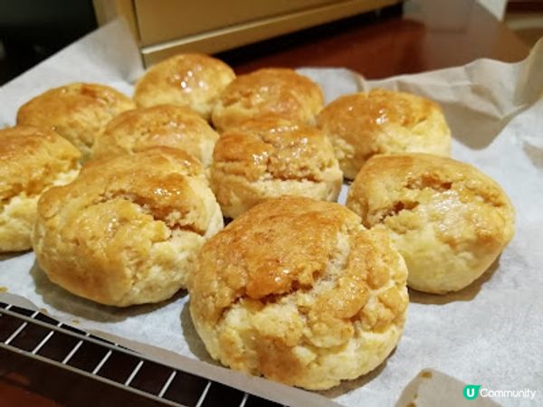 妹妹點菜，想吃蜜糖鬆餅