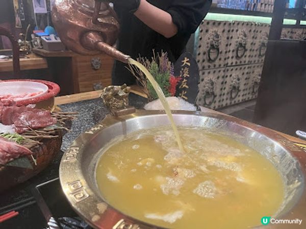 打卡一流的台式美味火鍋盛宴 ~ 《大滾友火鍋》