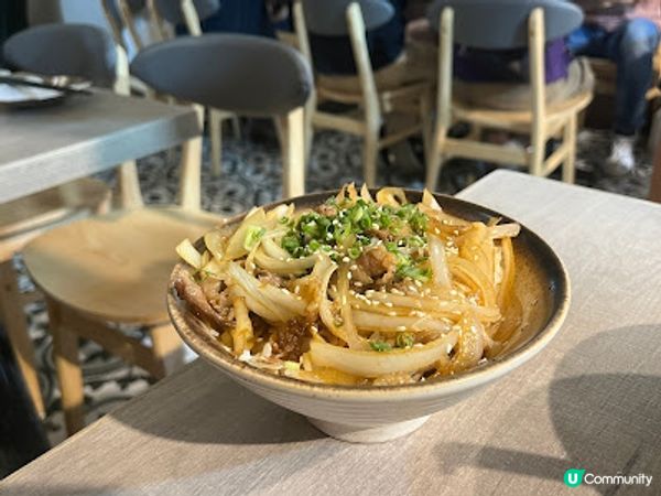 荃灣夜宵新一站。夜燒站