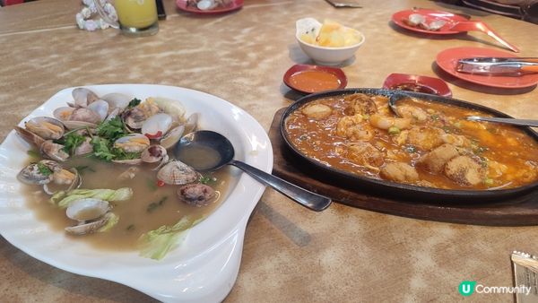 去新加坡國家運動場睇英超熱身賽, 演唱會氣氛一流. 推介食下...