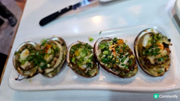 西營盤有間開左好耐既串燒店！佢重會有燒海鮮，中華沙律等！唔止...