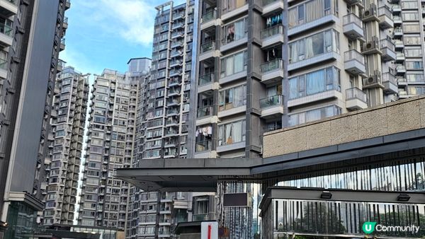 夏天最岩遊山玩水，打下波享受籃天白雲既日子。遊覽唔同美食，同...