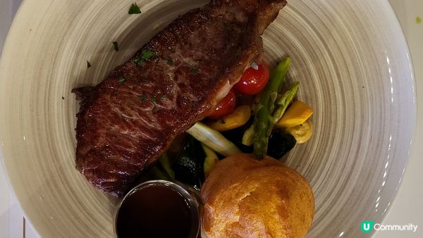 Giovanni Pina是一家由全球百大甜點大師Giova...