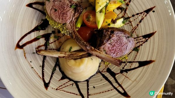 Giovanni Pina是一家由全球百大甜點大師Giova...