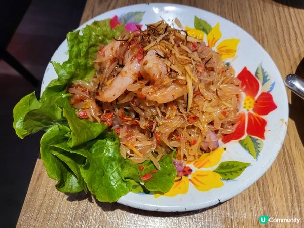 呢間位於大角咀泰國餐廳, 店內裝修獨特, 門外長期有人排隊,...