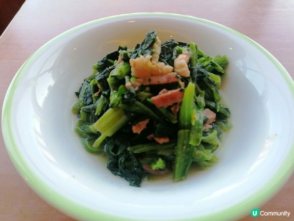 意式菠菜伴煙肉，肉丸野菌肉醬意粉