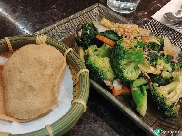 花膠雞絲金麵好食但。。。