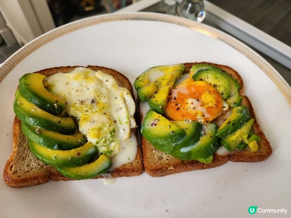 牛油果益力多 💚 牛油果蛋多士