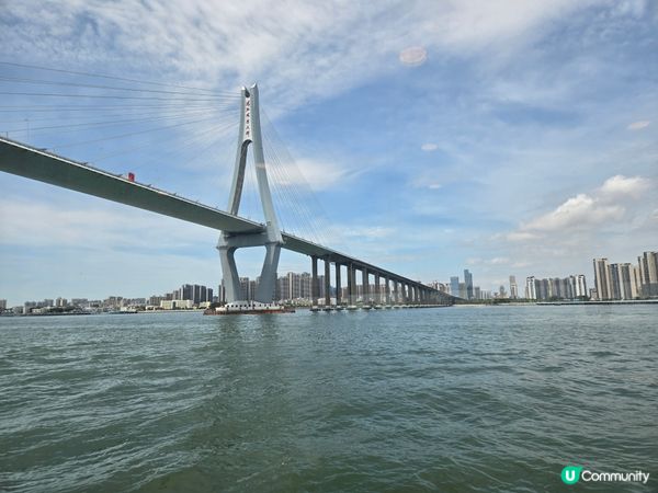 湛江高鐵之旅，第一次到湛江，位於近海，所以海景很靚，而且食海...