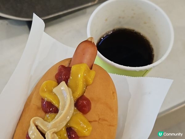 作為一個Foodie 當然會周圍去，不論小食餐廳定自助餐，我...