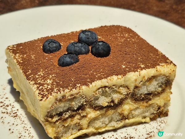 作為一個Foodie 當然會周圍去，不論小食餐廳定自助餐，我...