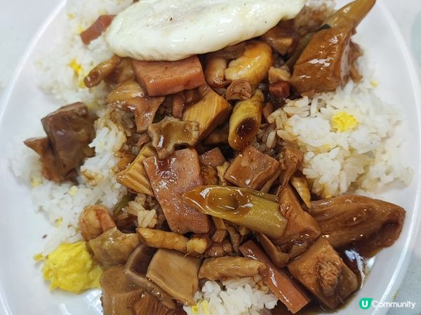 位於灣仔的三六九飯店，食了3個美食，分別是上海粗麵，小籠包，...