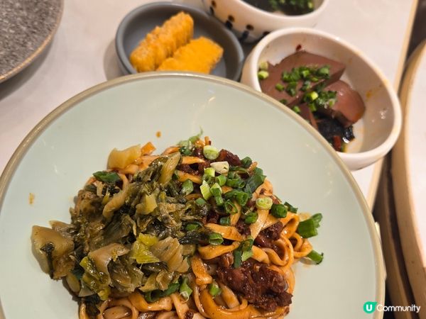 圍方倆伴，下午茶餐超級抵食，而且有鴨血、有辣伴麵、有珍奶，食...