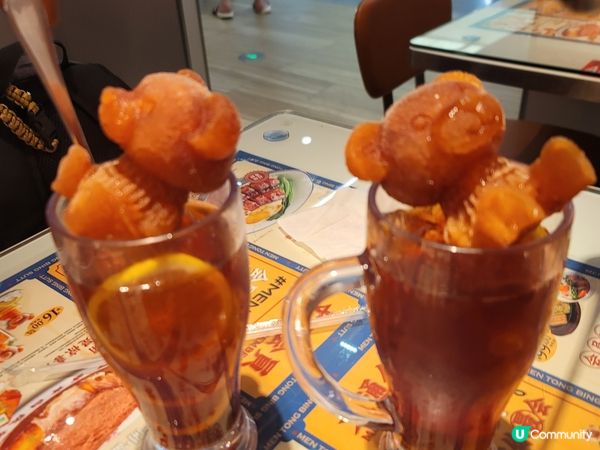 叉燒飯是招牌非常之好吃，凍檸茶很特色好喝。