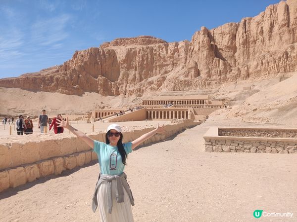 我在今年2月的時候去了埃及, 見識了不少宏偉古蹟, 埃及的陽...