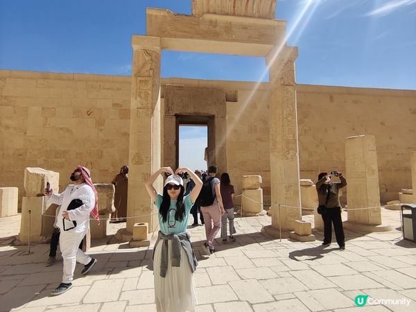 我在今年2月的時候去了埃及, 見識了不少宏偉古蹟, 埃及的陽...