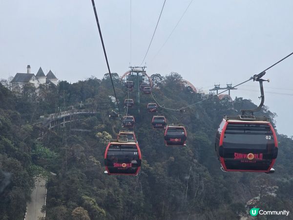 🌉 越南峴港巴拿山｜超長纜車、黃金佛手橋、免費啤酒暢飲