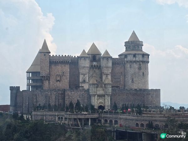 🌉 越南峴港巴拿山｜超長纜車、黃金佛手橋、免費啤酒暢飲