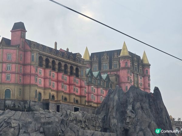 🌉 越南峴港巴拿山｜超長纜車、黃金佛手橋、免費啤酒暢飲