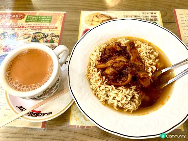 港島茶餐廳探店 🥢 龍城冰室特色粉麵😋