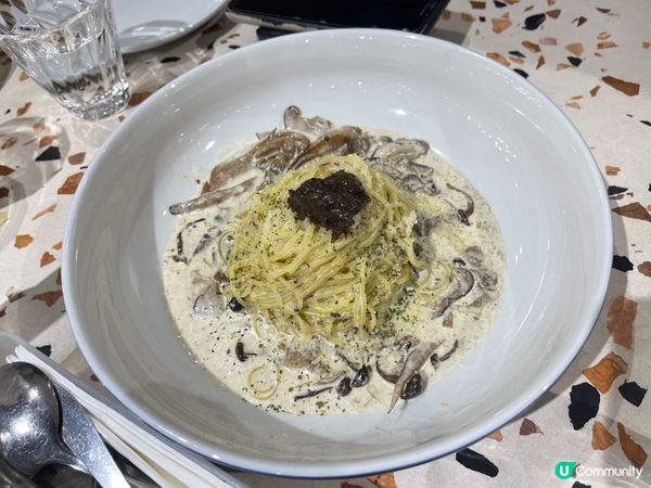 圖❶：綠茶拿鐵 $39