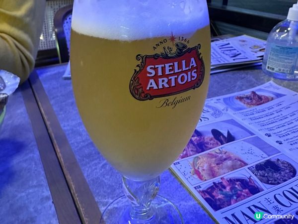 超抵美味又juicy即開生蠔$10一隻，西班牙海鮮炒飯，配啤...