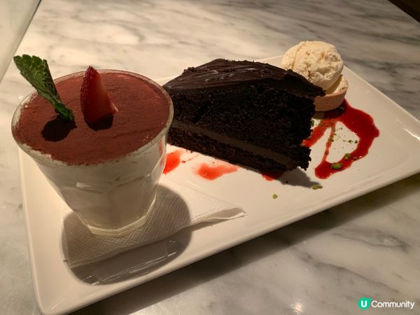 意大利芝士杯、朱古力蛋糕