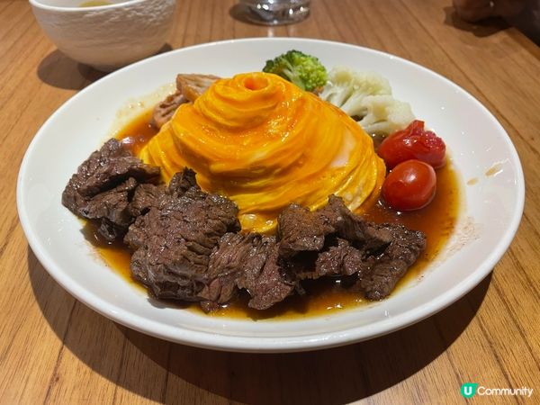 牛腰蛋包十六穀飯