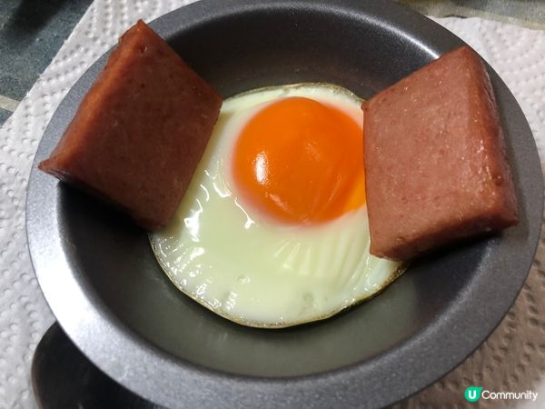 簡單早餐：氣炸蛋及午餐肉