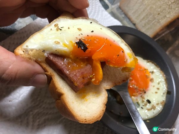 簡單早餐：氣炸蛋及午餐肉