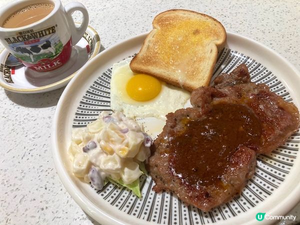 「荷蘭冰室 」$38 美式早餐 ，味道唔錯，主菜有牛扒、豬扒...