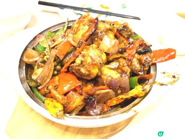 這間位於愉景灣「一麵春風　」的餐廳,這裡有各種不同的中菜和川...