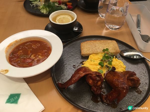 K11 的B1像是日本的地下街，「祥仔」下午茶瑞士雞全翼、炒...