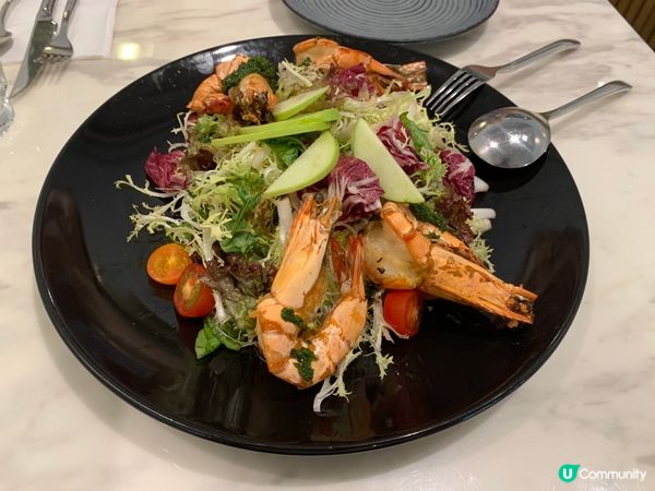 大蝦沙律係OK 架，但個牛就…