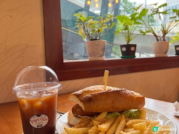 想去好幾次的Tram View Cafe，不是過了營業時間，...