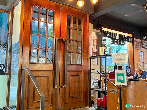 想去好幾次的Tram View Cafe，不是過了營業時間，...