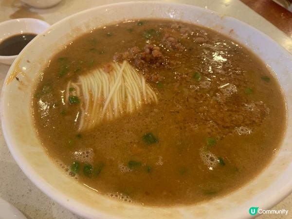 樣衰衰咁但係又幾好食喎😋， 忘記影鍋貼😅