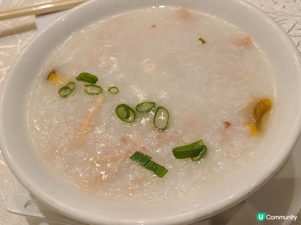 試下新點心，栗子餃即係潮州粉果轉咗栗子餡、 排骨蒸陳村粉即係...