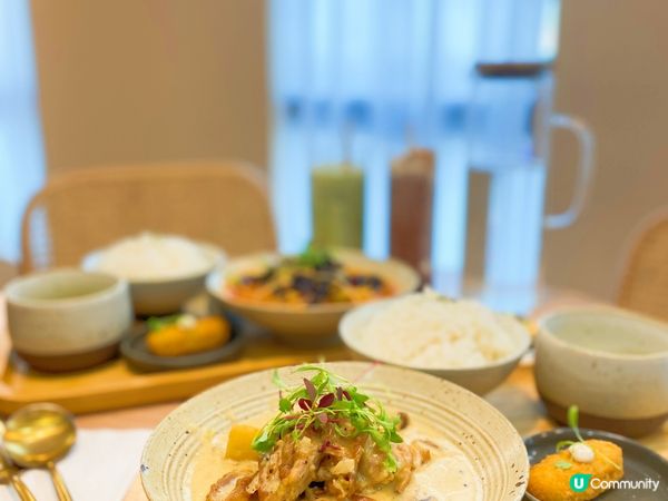 🌾放假去咗長沙灣café打卡，呢間好多人去，可以帶毛孩嚟，門...