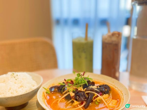 🌾放假去咗長沙灣café打卡，呢間好多人去，可以帶毛孩嚟，門...